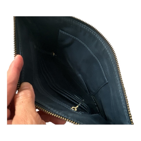 Vintage Classic Fossil Crossbody Bag - Picture 5 of 10